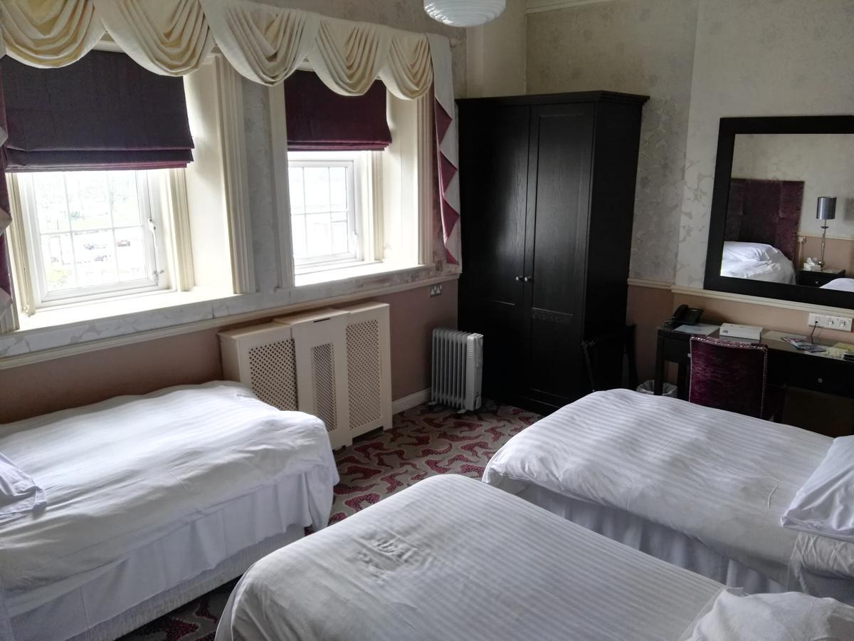 Naas Court Hotel מראה חיצוני תמונה