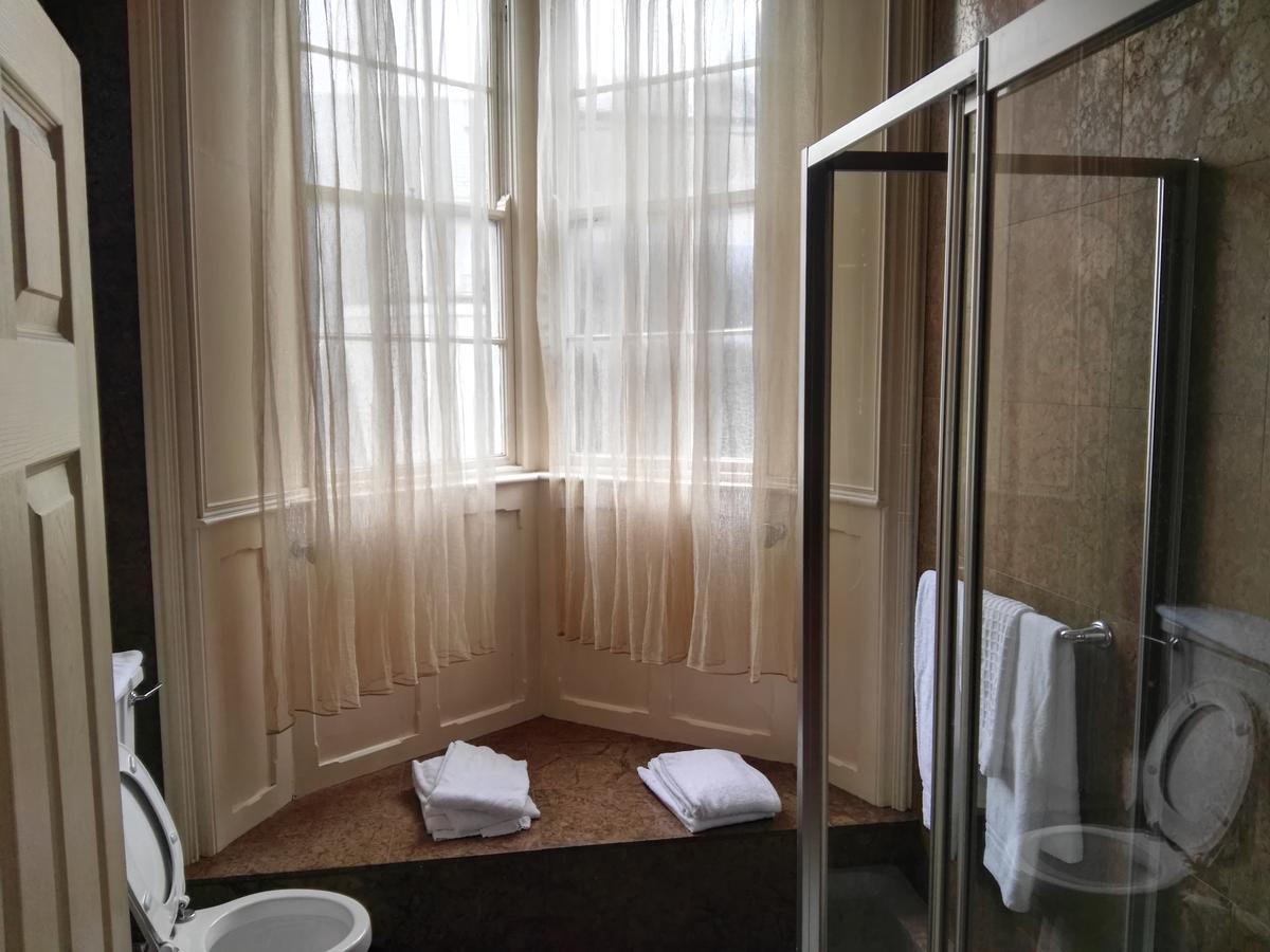 Naas Court Hotel מראה חיצוני תמונה