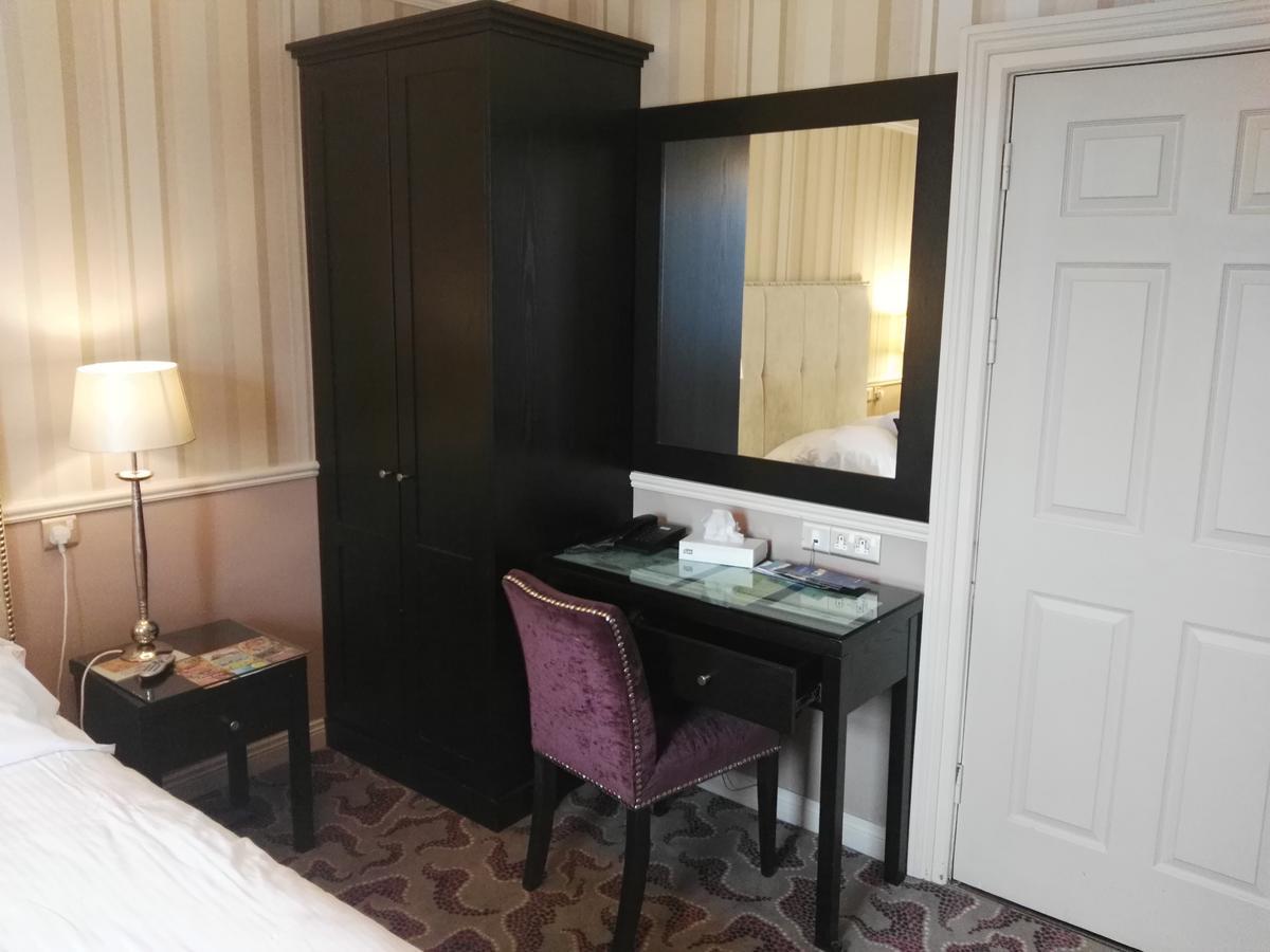 Naas Court Hotel מראה חיצוני תמונה