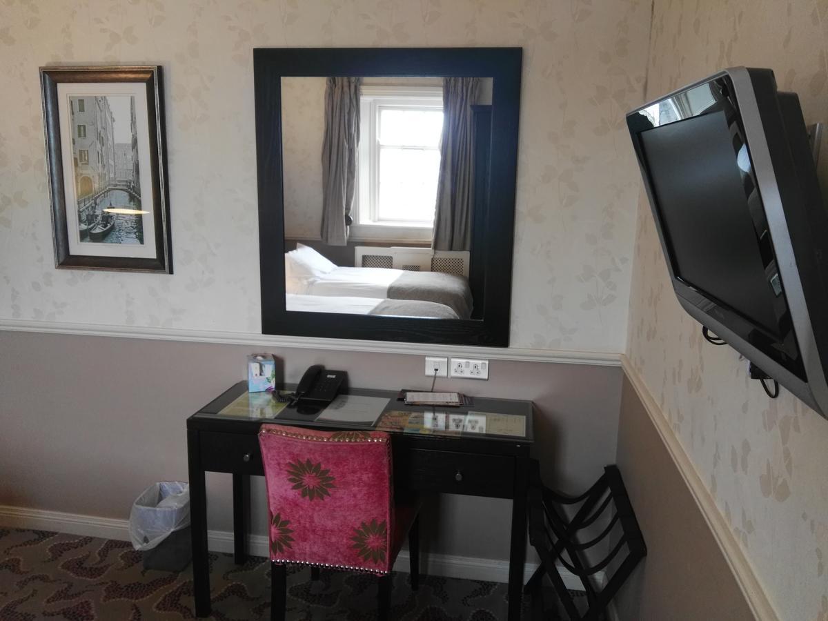 Naas Court Hotel מראה חיצוני תמונה
